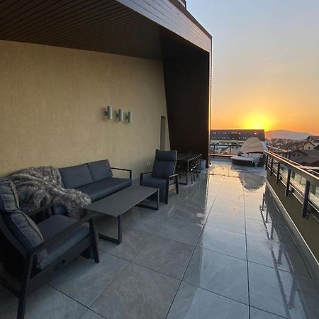 Aparthotel Art'Penthouse Braşov Esterno foto