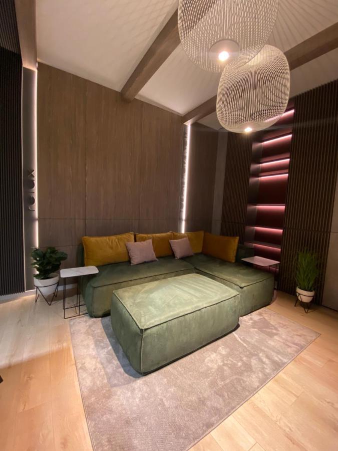 Aparthotel Art'Penthouse Braşov Esterno foto